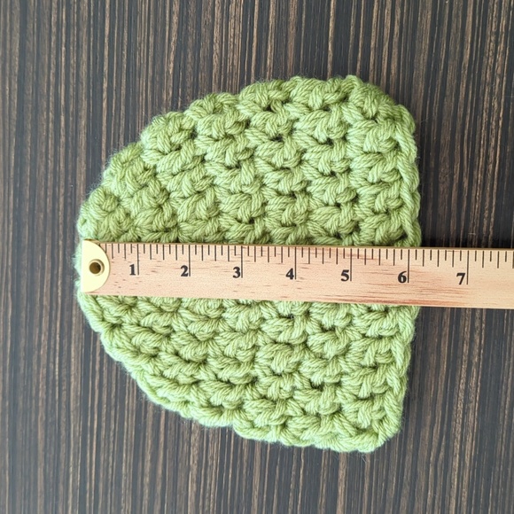 Newborn knitted turtle suit - perfect for photoshoots - Picture 5 of 7